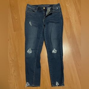 Articles of Society Size 29 Skinny Leg Midrise Distressed Jeans